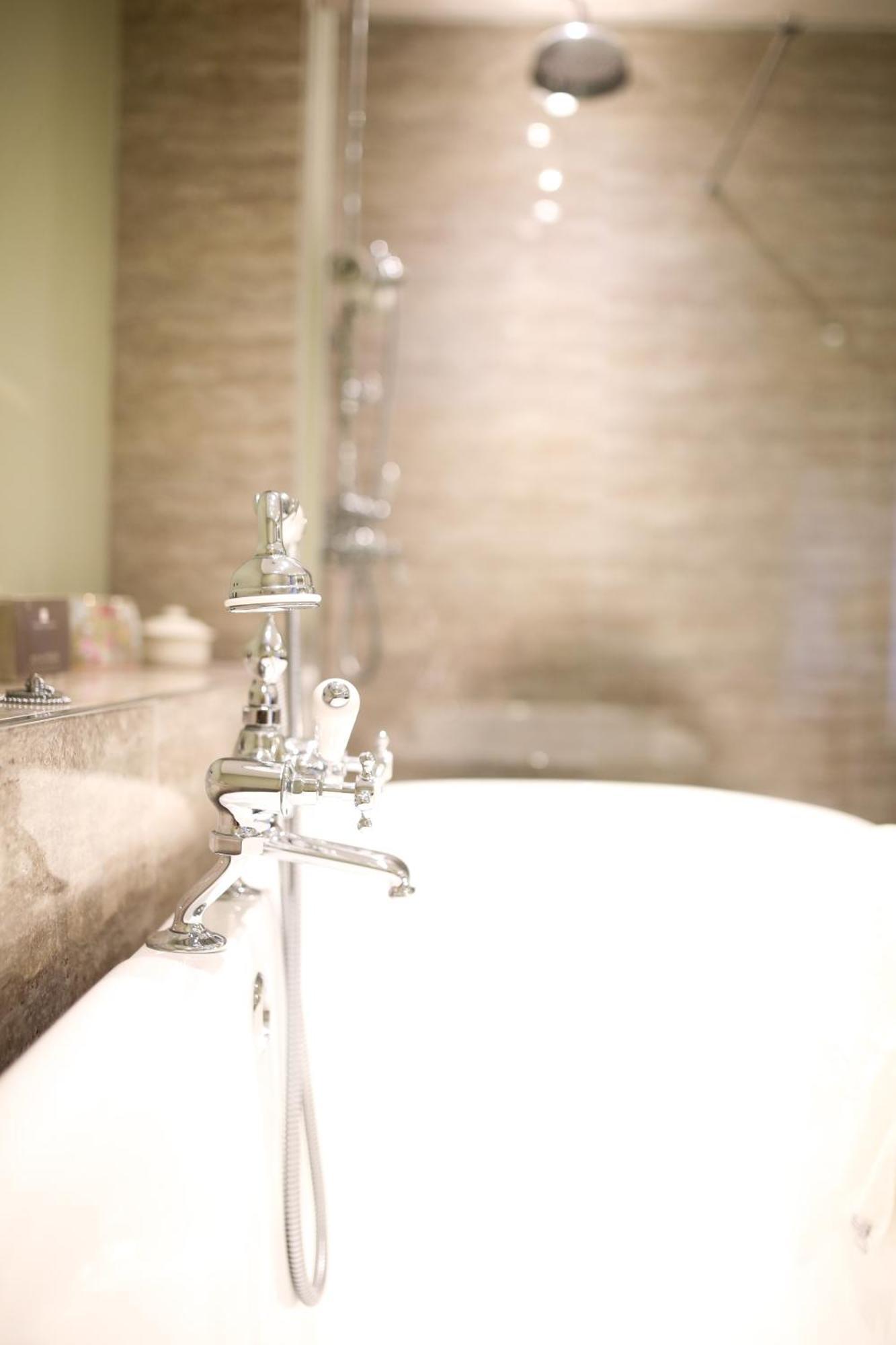 Ockenden Manor Hotel & Spa Cuckfield Szoba fotó