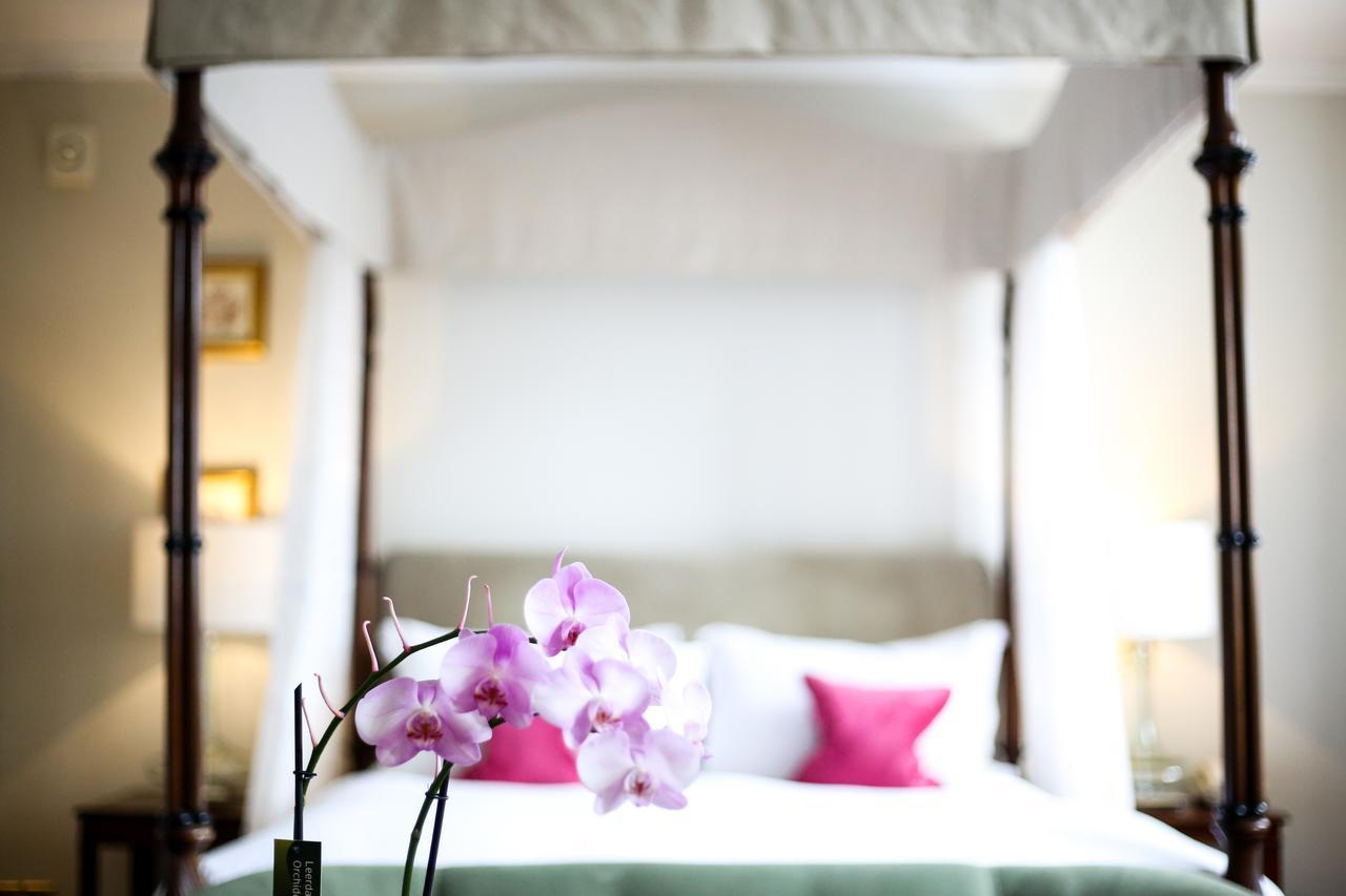 Ockenden Manor Hotel & Spa Cuckfield Kültér fotó